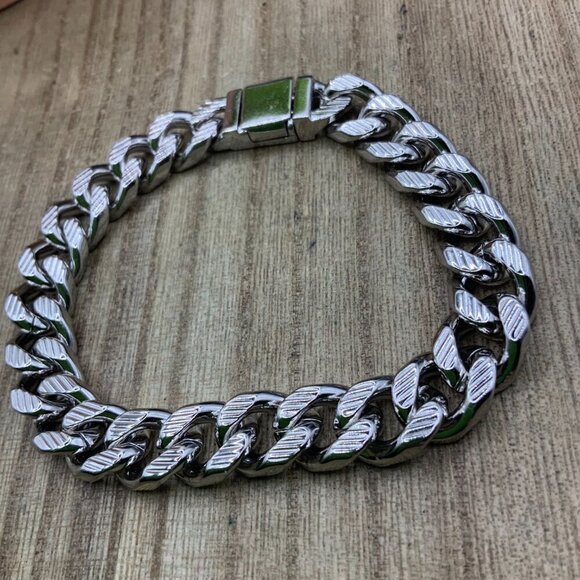 Italy S925 Classic Cuban Link Chain Bracelet - Picture 4 of 8